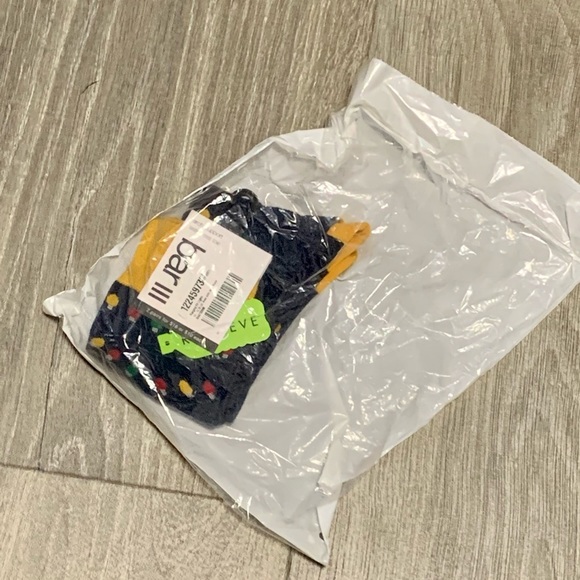 NWT BAR III HANGING ELF LIGHTS HOLIDAY ARCH SUPPORT CREW SOCKS - Picture 2 of 2